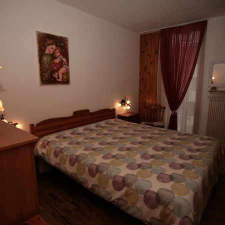 Residence Valfassa Canazei Exteriör bild