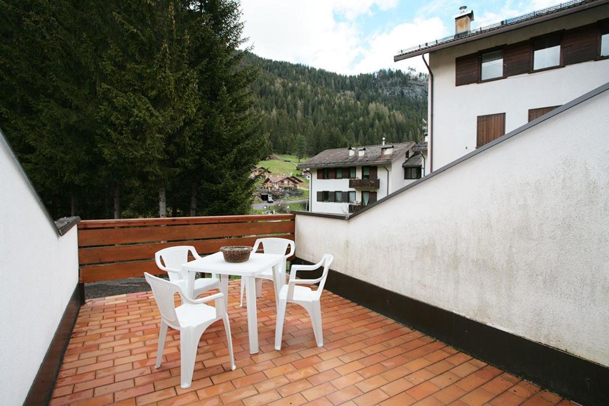 Residence Valfassa Canazei Exteriör bild