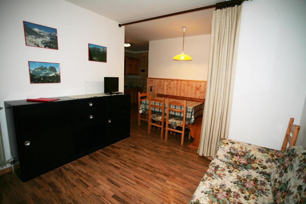 Residence Valfassa Canazei Exteriör bild